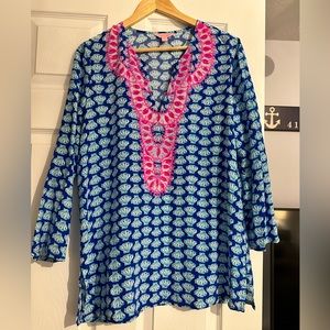 Gorgeous Lilly Pulitzer silk tunic. Size medium.